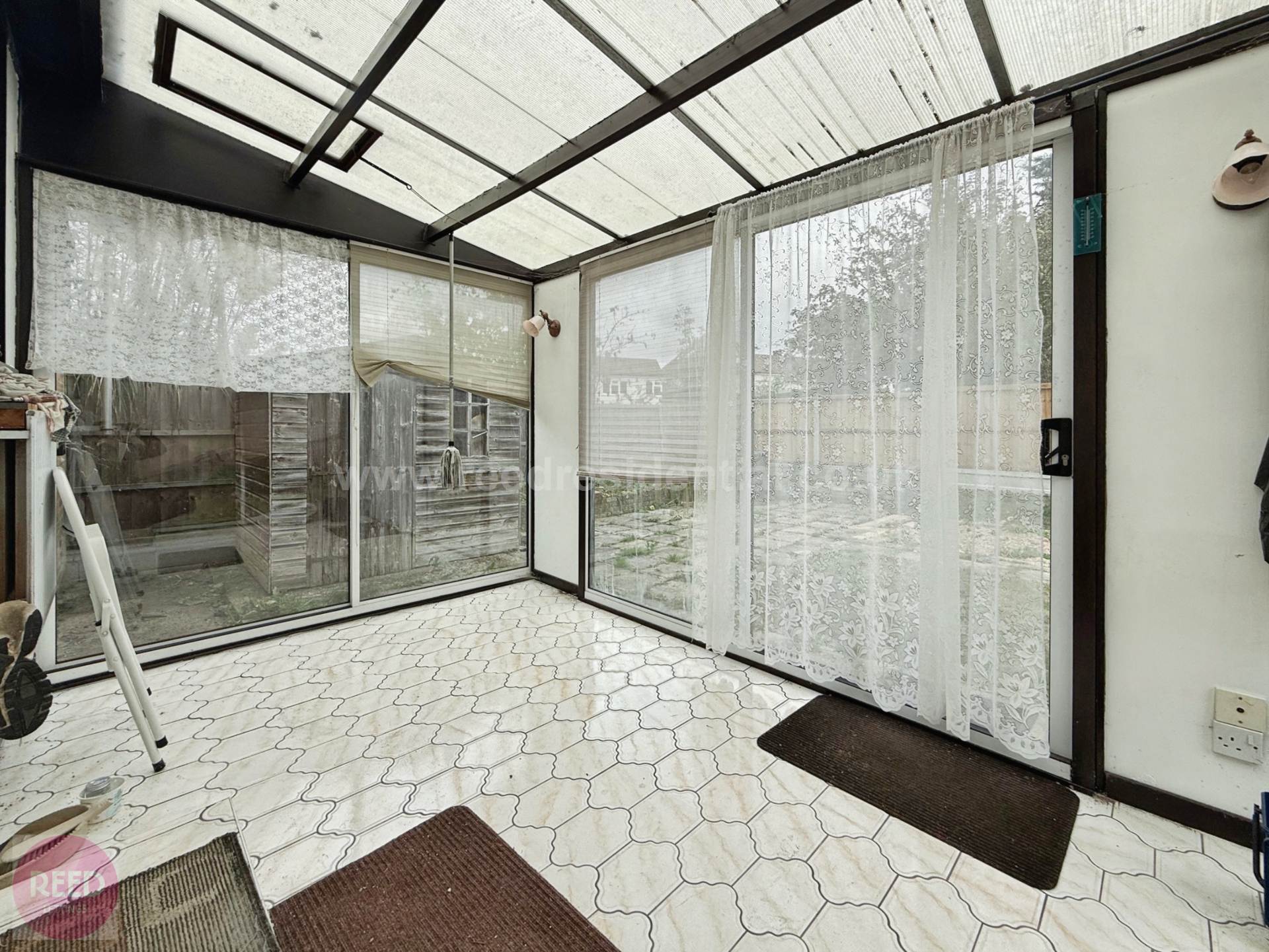 Additional Property Image 2 bedroom Detached Bungalow for sale in Westcliff On Sea 9