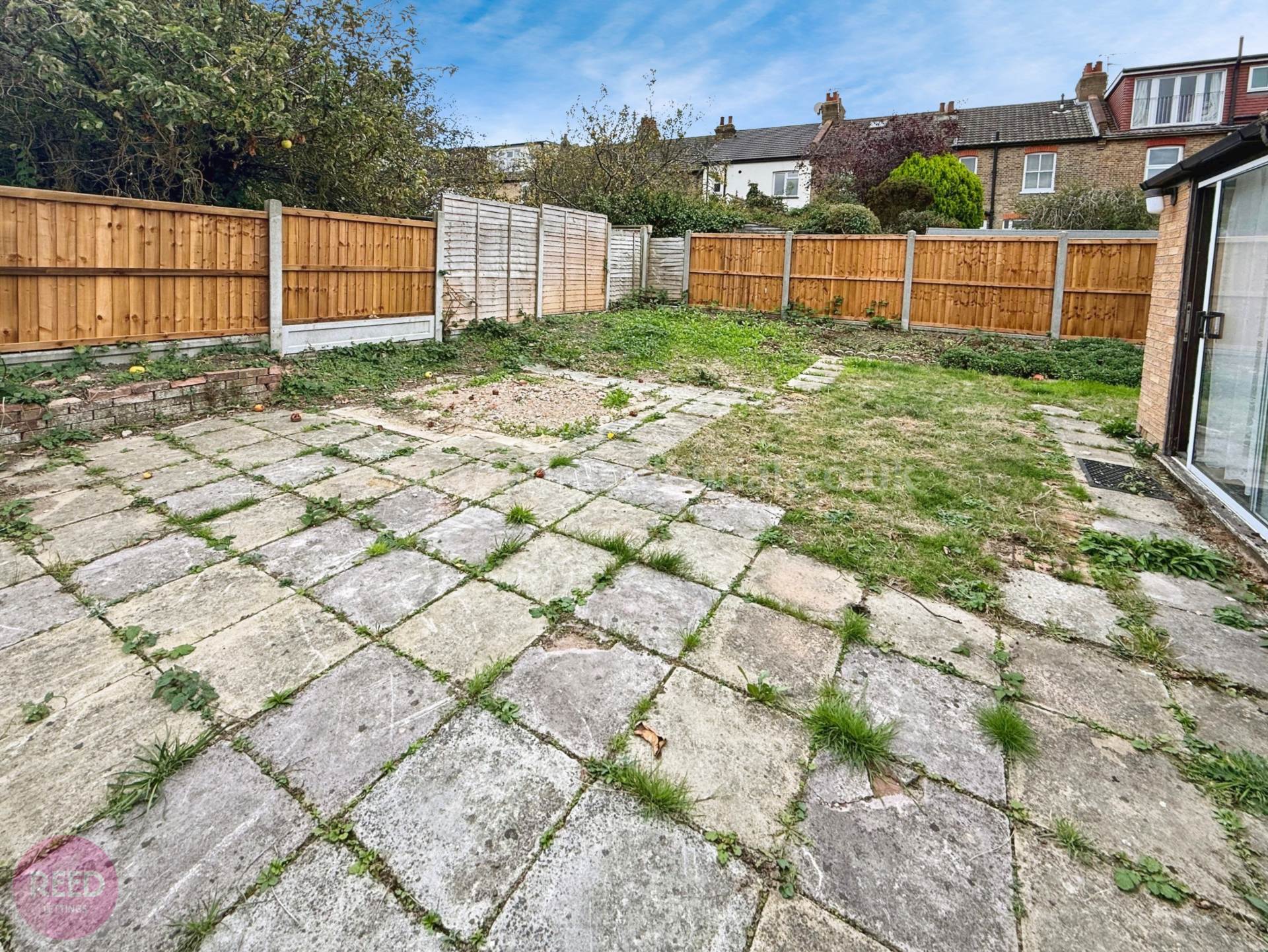 Additional Property Image 2 bedroom Detached Bungalow for sale in Westcliff On Sea 11