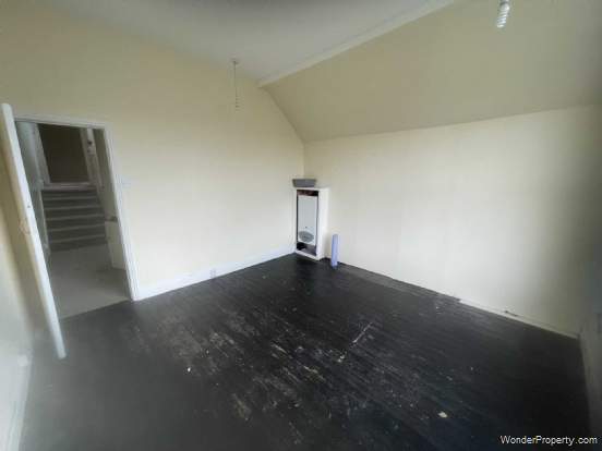 Additional Property Image 3 bedroom Flat for sale in London 9