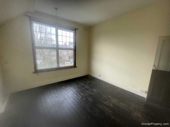 Additional Property Image 3 bedroom Flat for sale in London 10