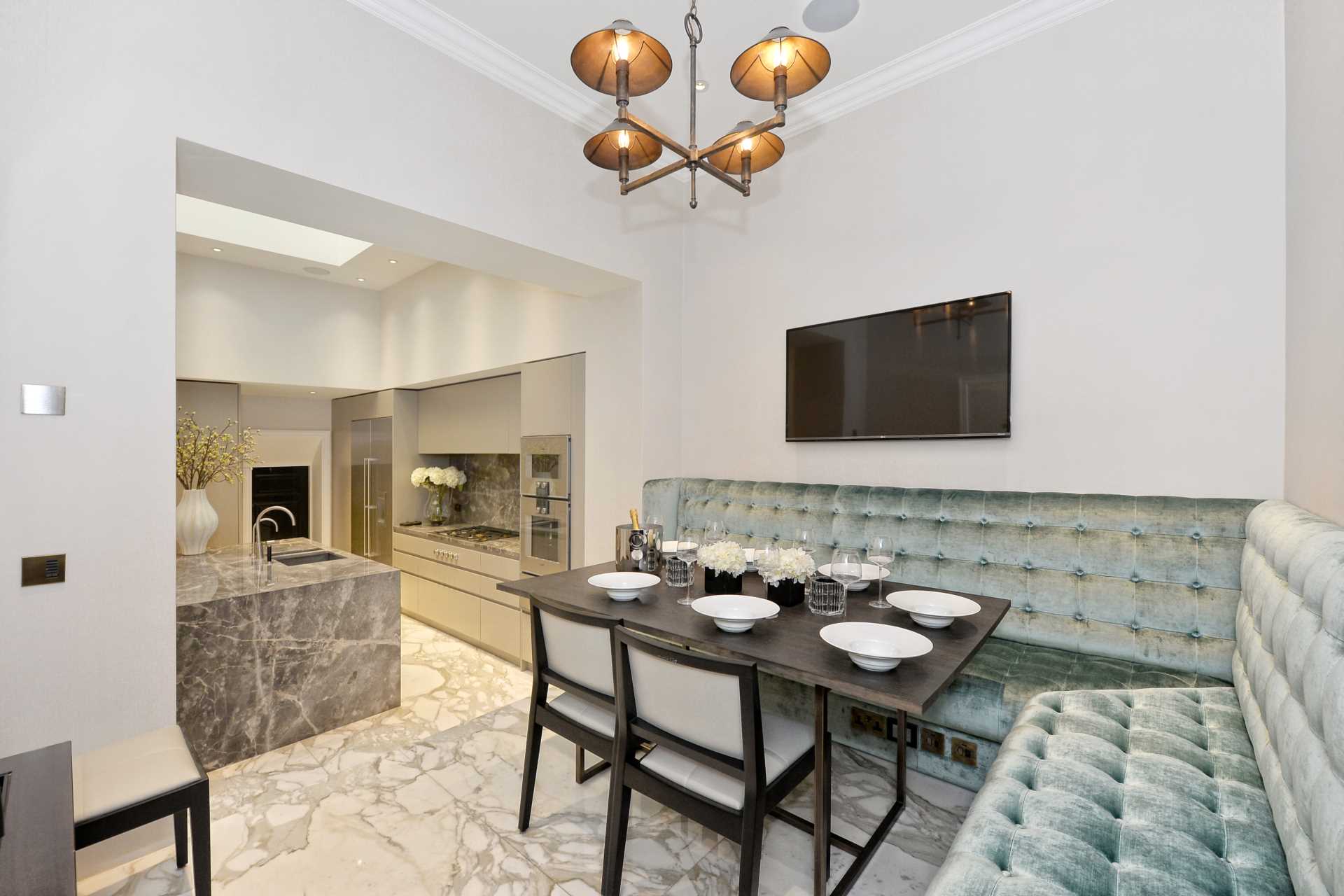 Additional Property Image 6 bedroom Town House to rent in London 12