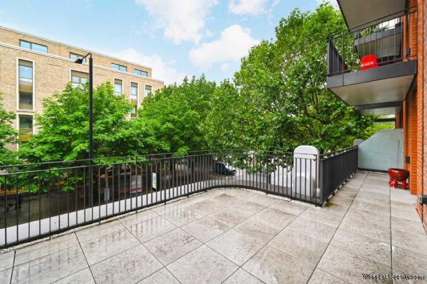 Additional Property Image 2 bedroom Flat for sale in London 5