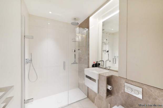 Additional Property Image 2 bedroom Flat for sale in London 8