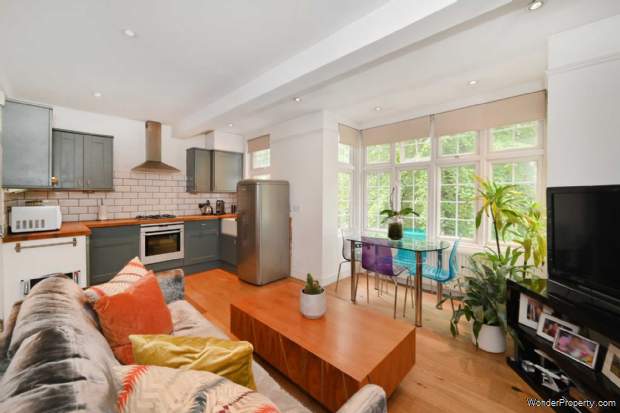 Additional Property Image 1 bedroom Flat for sale in London 3