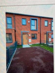 2 bedroom Mews to rent in Salford