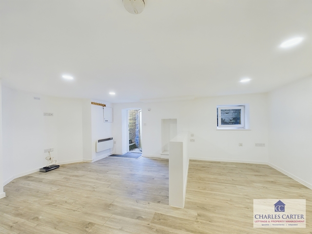 Additional Property Image 1 bedroom Studio to rent in Worcester 4