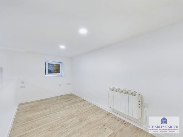 Additional Property Image 1 bedroom Studio to rent in Worcester 5