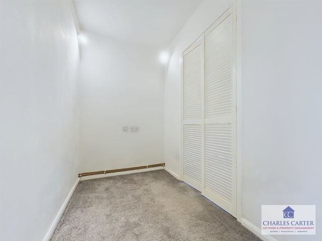 Additional Property Image 1 bedroom Studio to rent in Tewkesbury 5