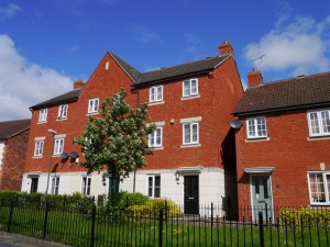 3 bedroom Town House to rent in Tewkesbury