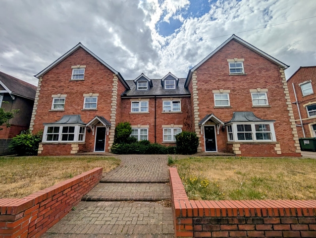 Additional Property Image 1 bedroom Ground Flat to rent in Worcester 3
