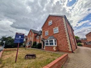 1 bedroom Ground Flat to rent in Worcester