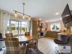 3 bedroom Detached Bungalow to rent in Tewkesbury