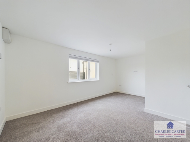 Additional Property Image 1 bedroom Bungalow to rent in Worcester 6