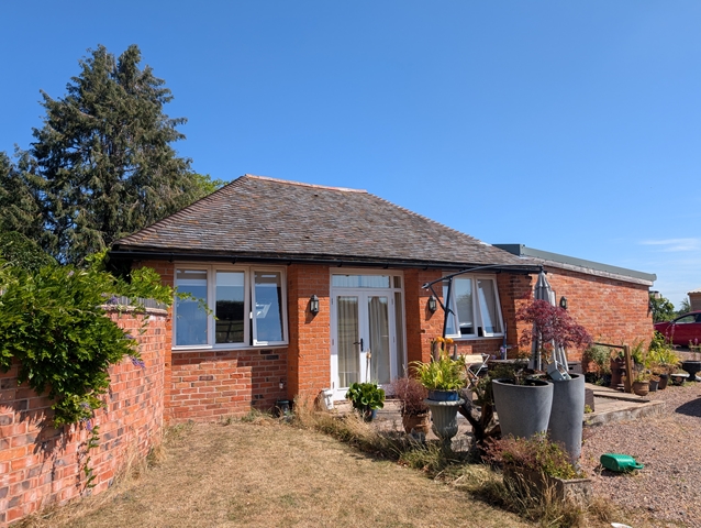 Additional Property Image 2 bedroom Bungalow to rent in Worcester 5