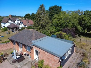 2 bedroom Bungalow to rent in Worcester