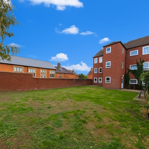 Additional Property Image 2 bedroom Flat to rent in Tewkesbury 8