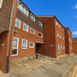 2 bedroom Flat to rent in Tewkesbury