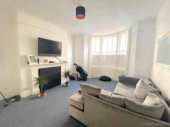 Additional Property Image 1 bedroom Ground Flat for sale in Brighton 2