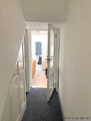 Additional Property Image 1 bedroom Ground Flat for sale in Brighton 4