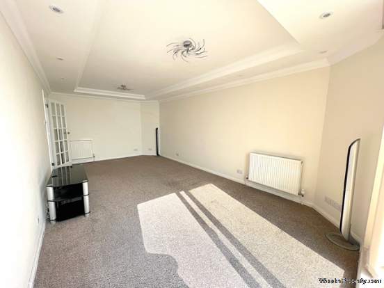 Additional Property Image 2 bedroom Penthouse to rent in Hove 7
