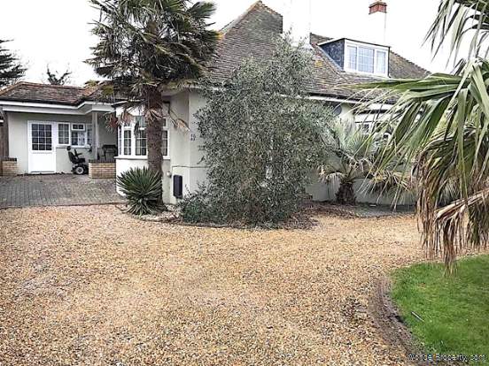 Additional Property Image 2 bedroom Ground Maisonette to rent in Hayling Island 2