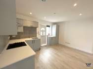 2 bedroom Apartment to rent in Hove