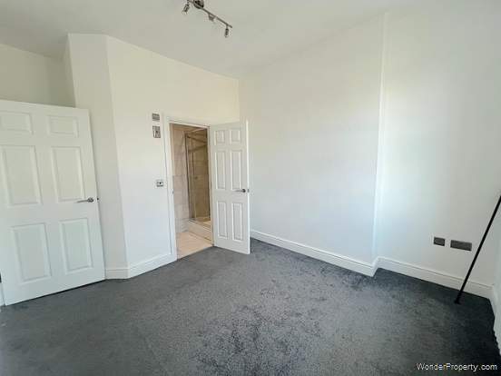 Additional Property Image 3 bedroom Apartment for sale in Brighton 13