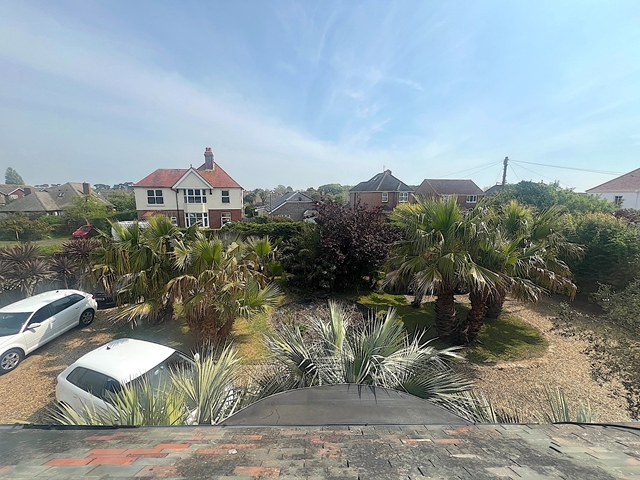 Additional Property Image 5 bedroom Detached for sale in Hayling Island 4