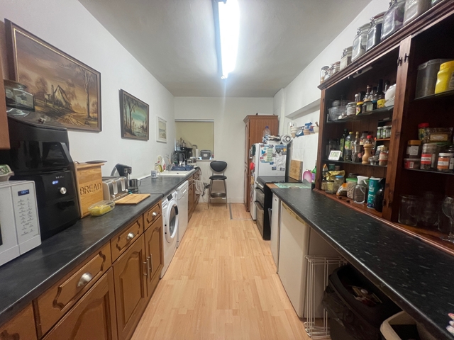 Additional Property Image 5 bedroom Detached for sale in Hayling Island 17