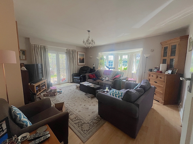 Additional Property Image 5 bedroom Detached for sale in Hayling Island 18