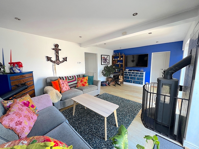 Additional Property Image 5 bedroom Detached for sale in Hayling Island 9