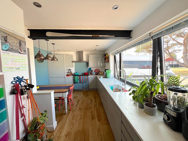 Additional Property Image 5 bedroom Detached for sale in Hayling Island 12