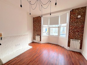 1 bedroom Apartment to rent in Brighton