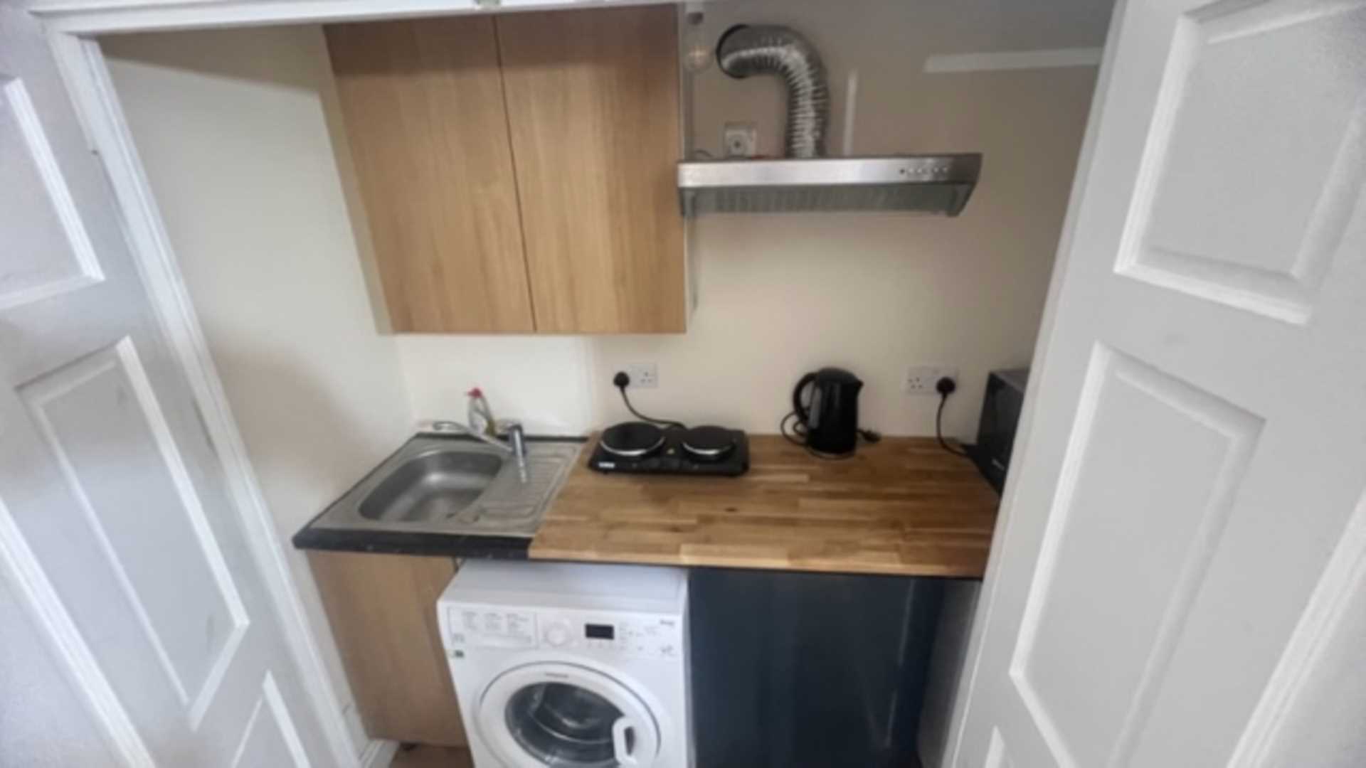 Additional Property Image 0 bedroom Studio to rent in London 4