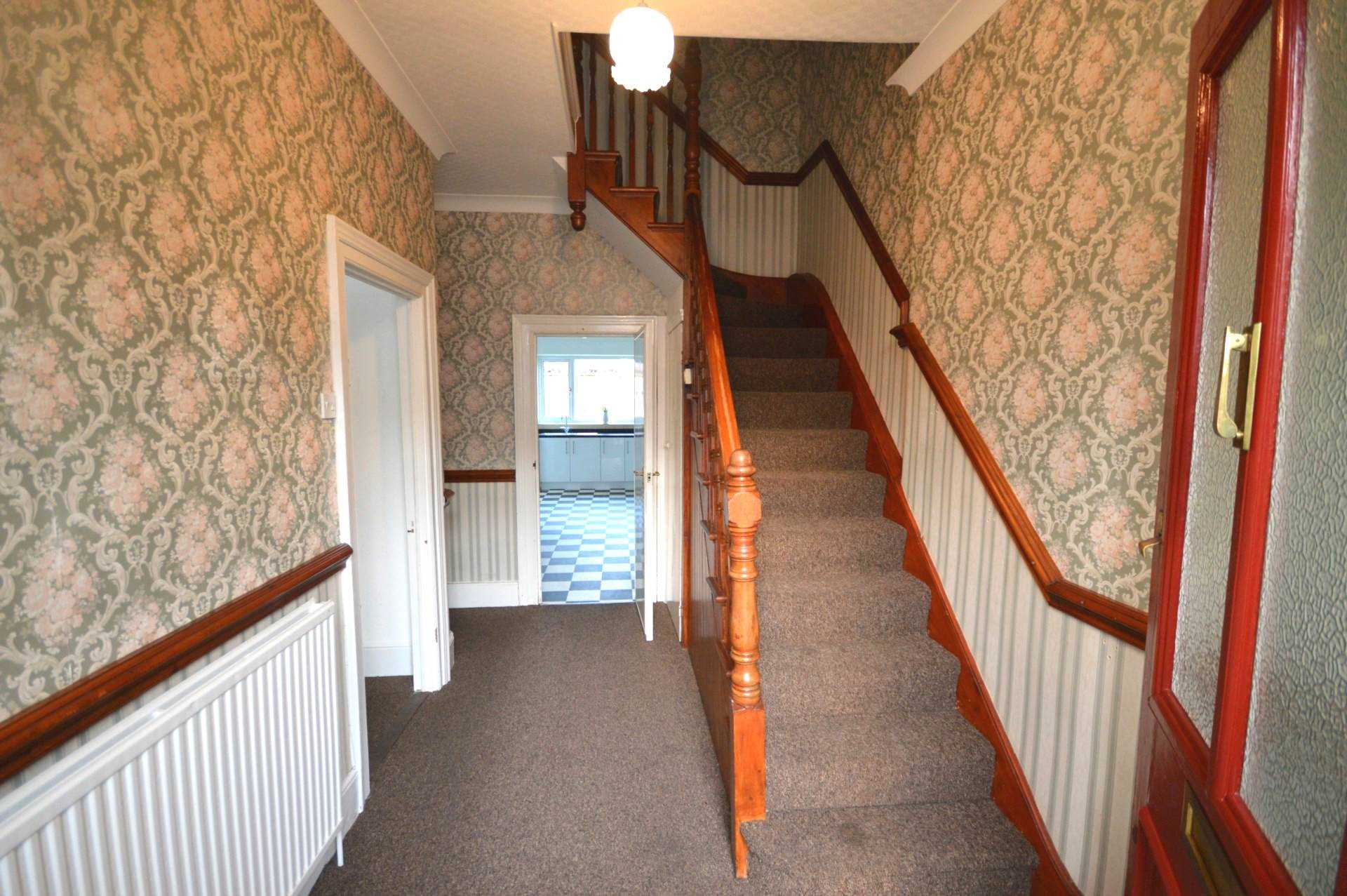 Additional Property Image 4 bedroom Semi Detached to rent in Ilford 2