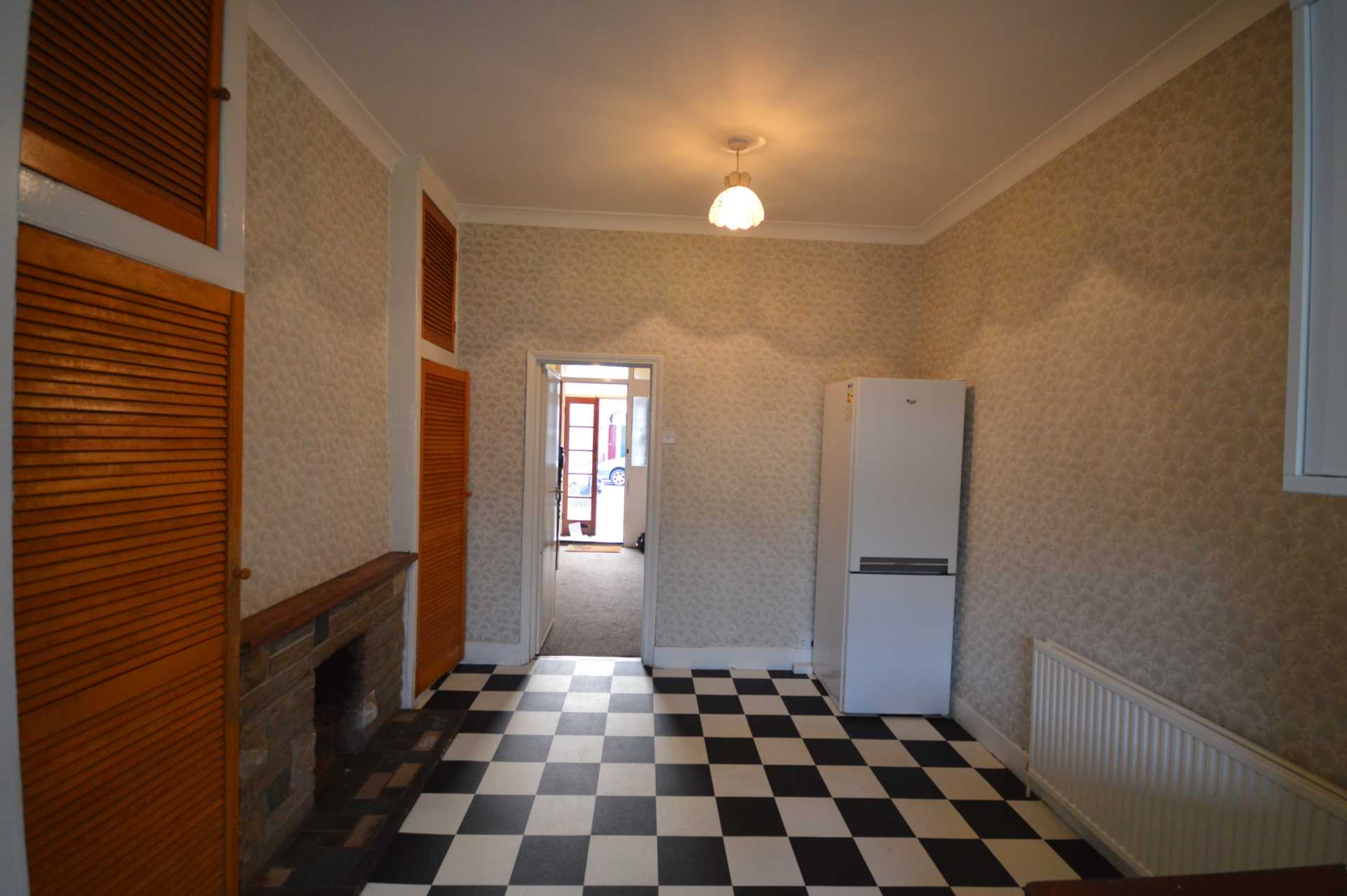 Additional Property Image 4 bedroom Semi Detached to rent in Ilford 5