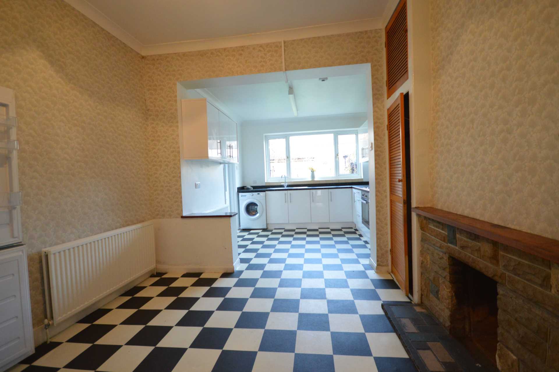 Additional Property Image 4 bedroom Semi Detached to rent in Ilford 8