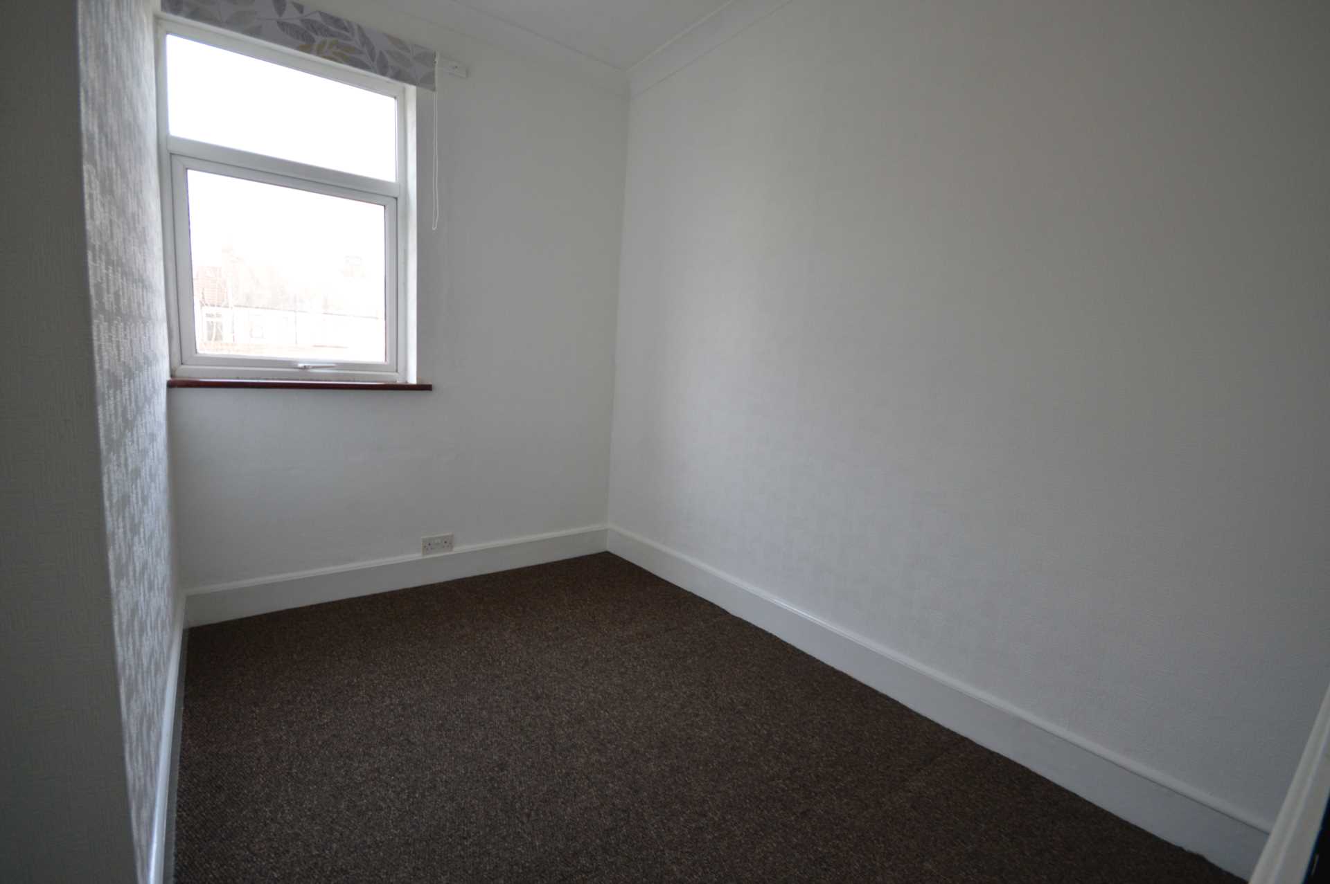 Additional Property Image 4 bedroom Semi Detached to rent in Ilford 13