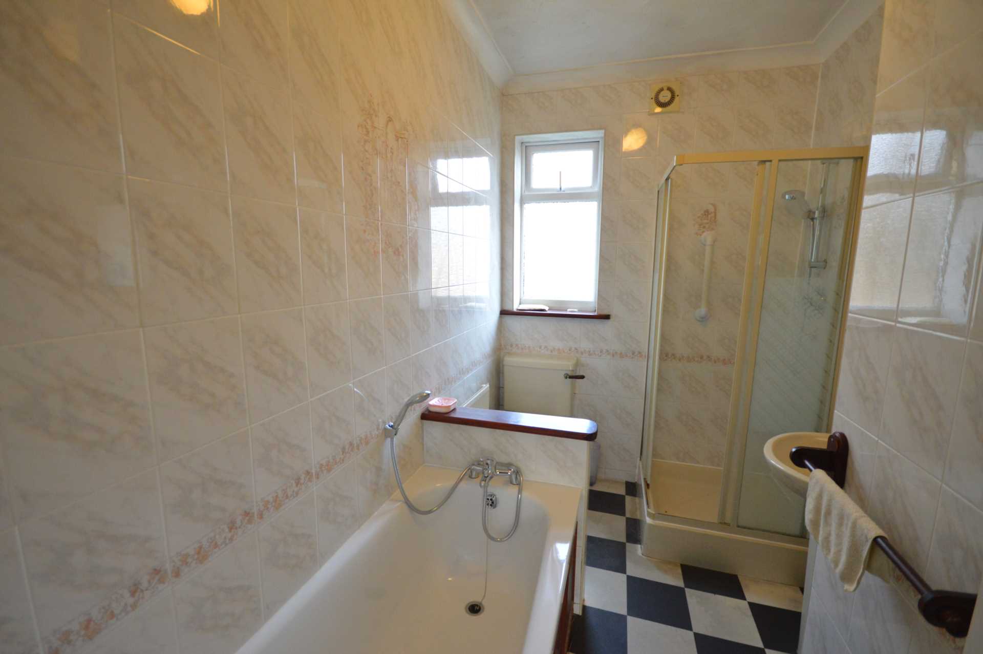 Additional Property Image 4 bedroom Semi Detached to rent in Ilford 14