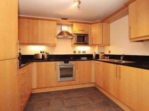 2 bedroom Apartment to rent in London