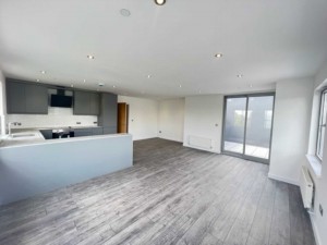 3 bedroom Apartment to rent in London