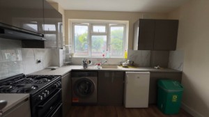 3 bedroom Apartment to rent in London