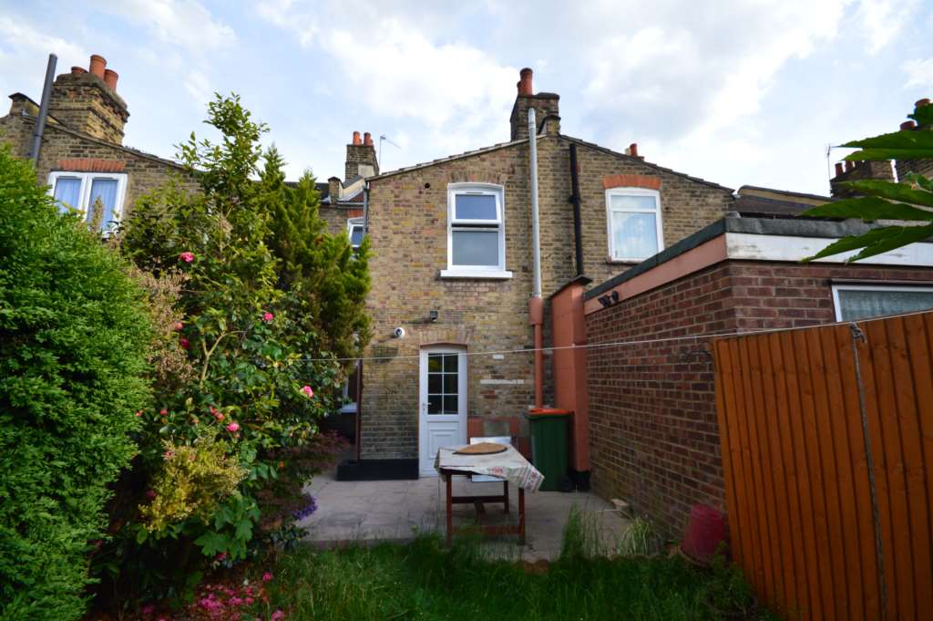 Additional Property Image 3 bedroom House to rent in London 9