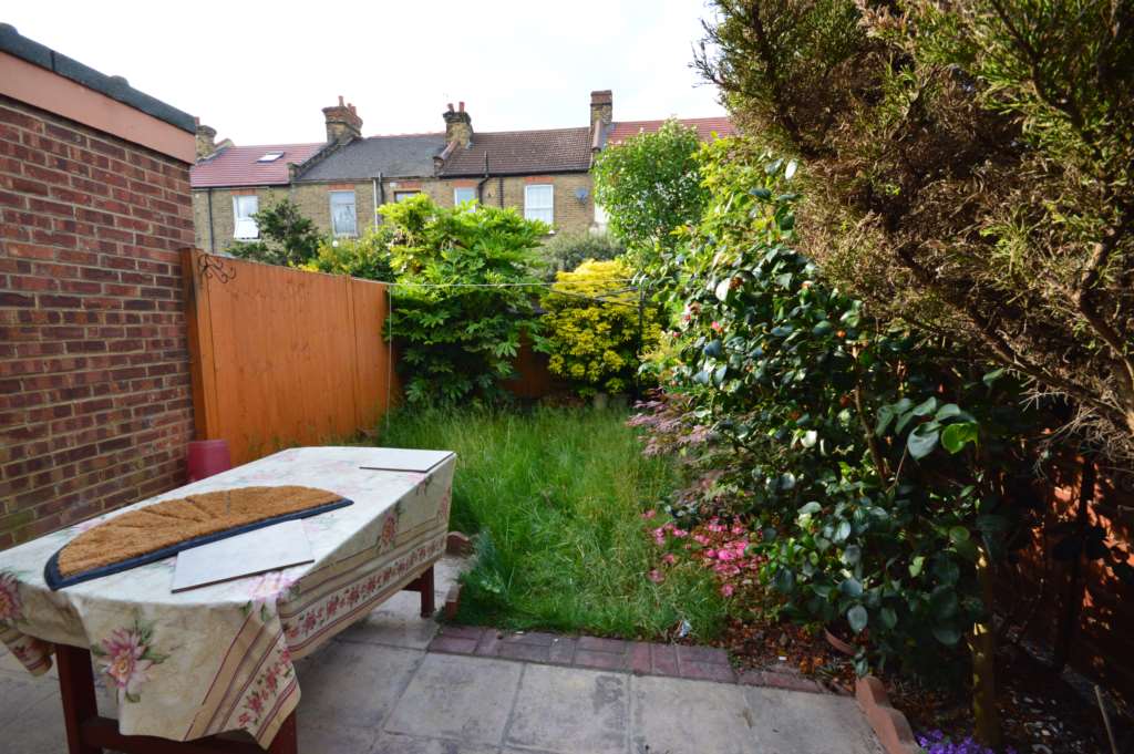 Additional Property Image 3 bedroom House to rent in London 11