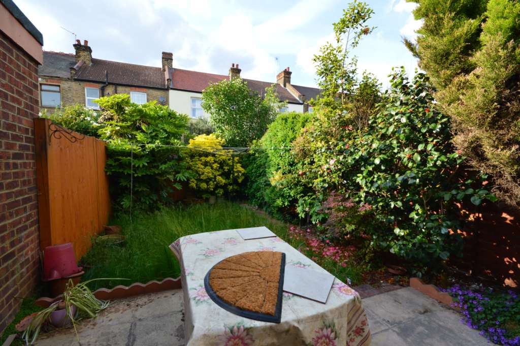 Additional Property Image 3 bedroom House to rent in London 12