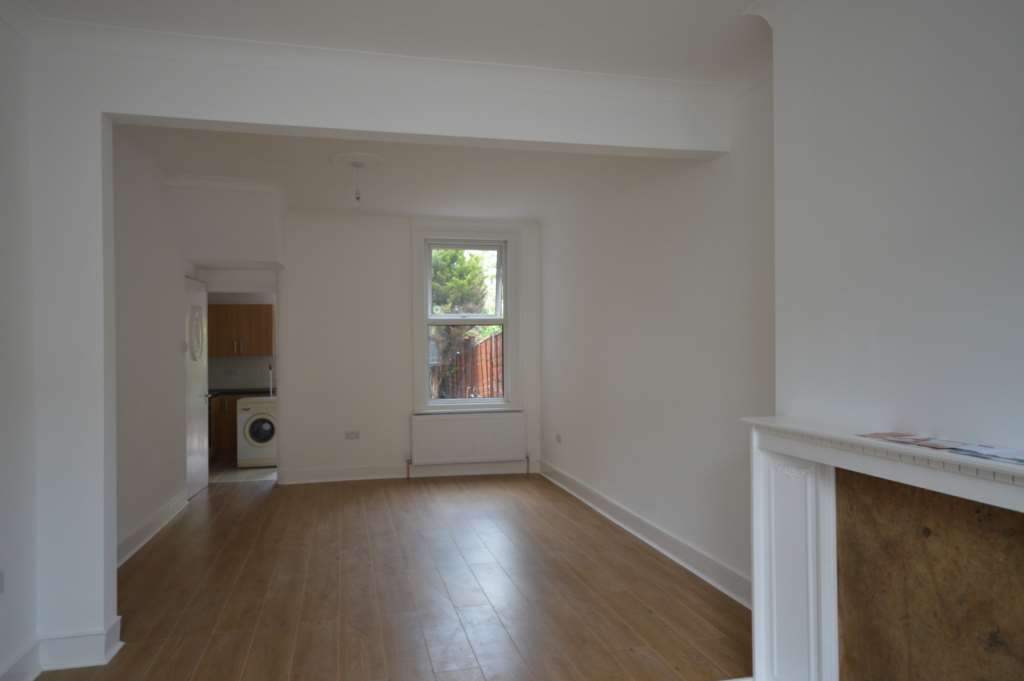 Additional Property Image 3 bedroom House to rent in London 14
