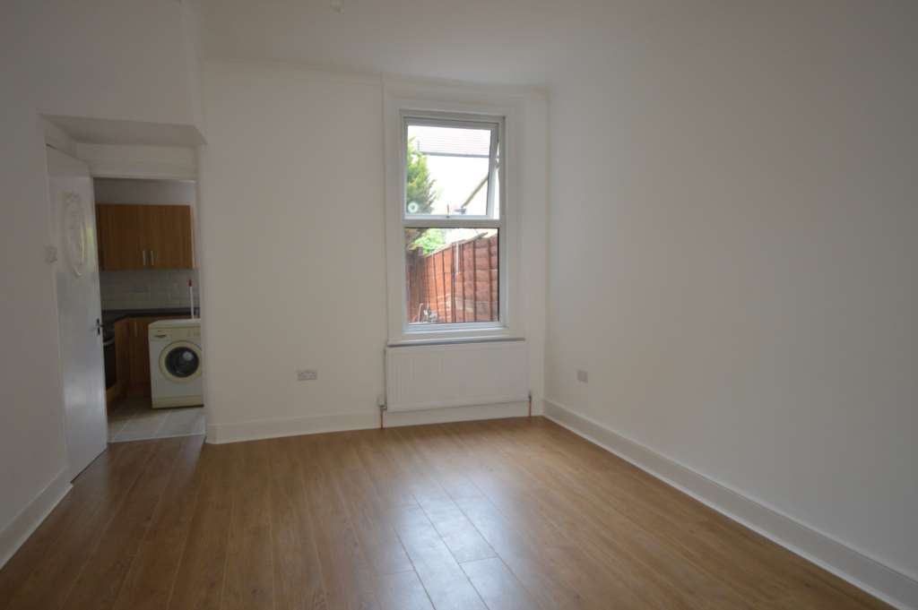 Additional Property Image 3 bedroom House to rent in London 15