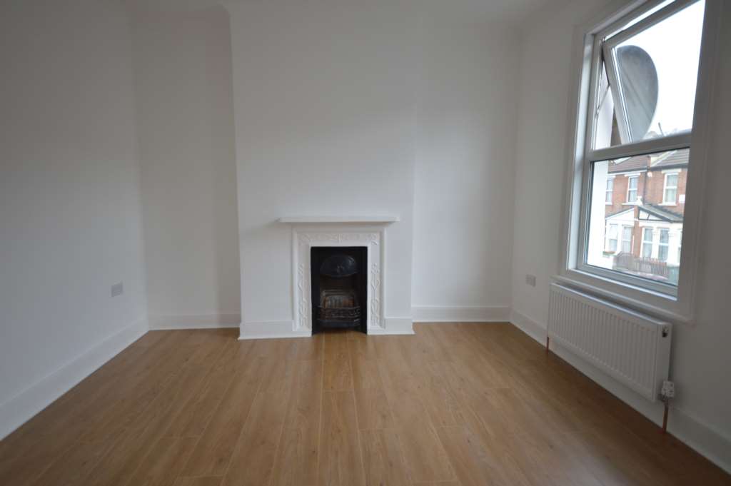 Additional Property Image 3 bedroom House to rent in London 17