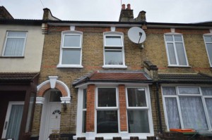 3 bedroom House to rent in London