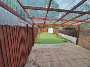 3 bedroom Semi Detached to rent in London